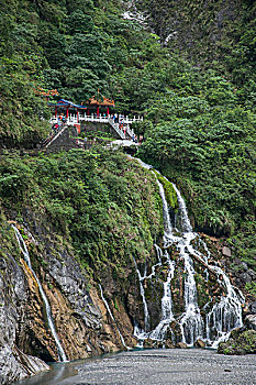 台湾花莲县太鲁阁国家公园,长春瀑布,与长春祠
