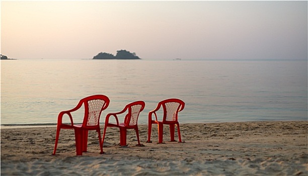 空,海滩,三个,椅子,看,日落