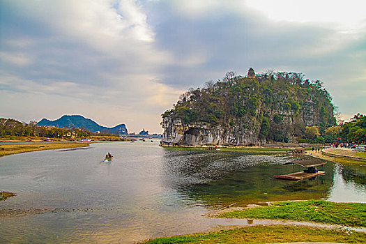 象鼻山