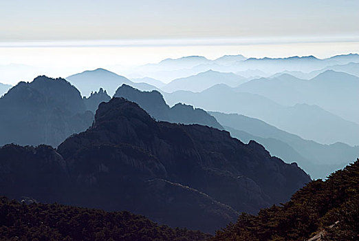 黄山西海山峰