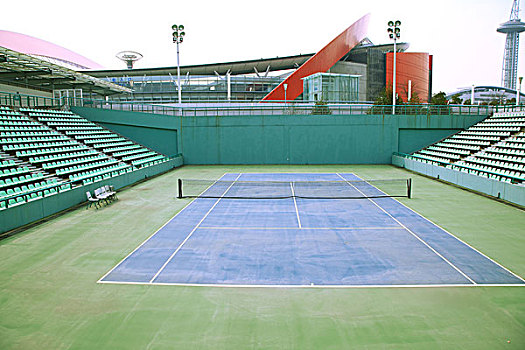 网球场内景