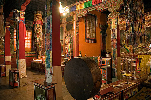 西藏巴松措扎西岛措宗工巴寺
