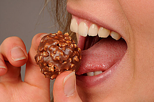 女青年,吃,特写,嘴,舌头,舔,巧克力