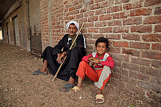 男孩,坐,父亲,乡村,公里,北方,城市,地区,埃及,六月,2007年