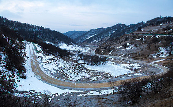 牧场冬雪