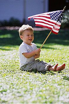 儿童,肖像,坐,地点,拿着,美国国旗