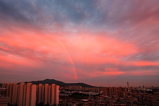 雨后彩虹