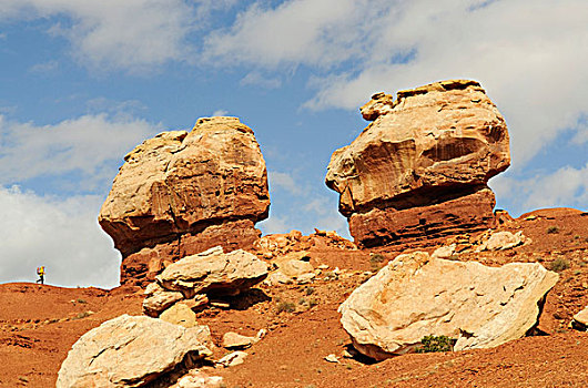 双胞胎石头,远足者,国会礁国家公园,犹他,美国