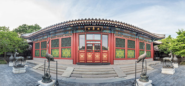 中国北京北海公园的古建筑乐寿堂