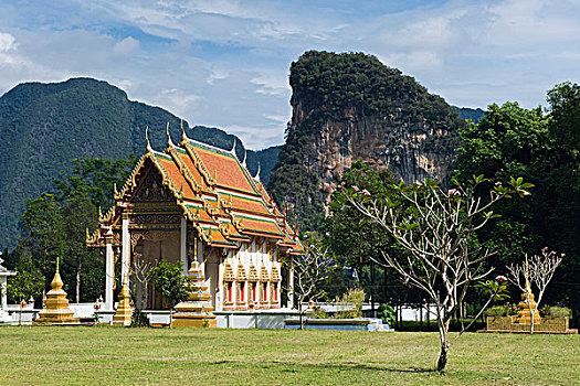 佛教寺庙,喀斯特地貌,山峦,寺院,庙宇,攀牙,泰国,东南亚