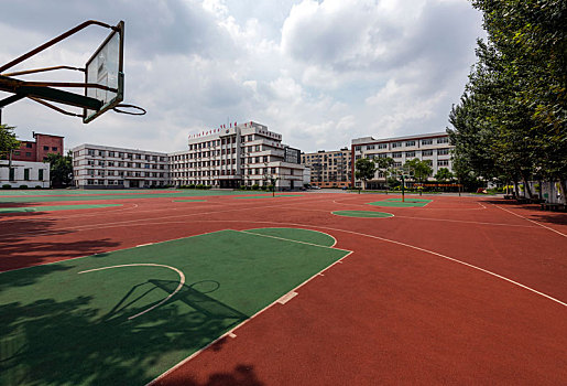 学校