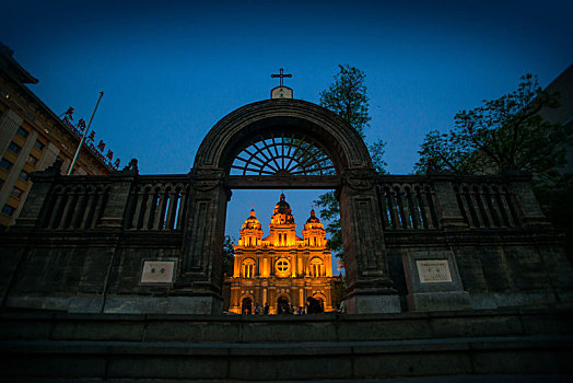 北京王府井教堂夜景