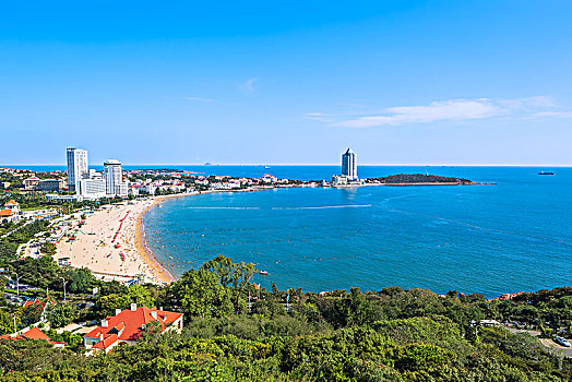 青岛汇泉湾第一海水浴场