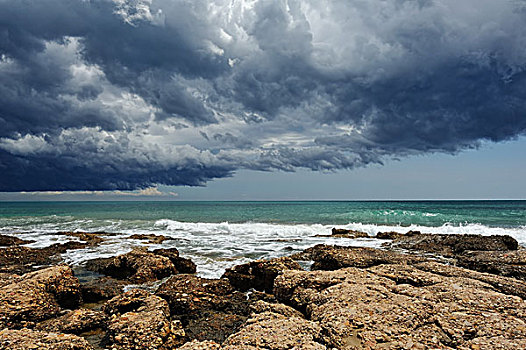 海景,岩石海岸,风暴,天空