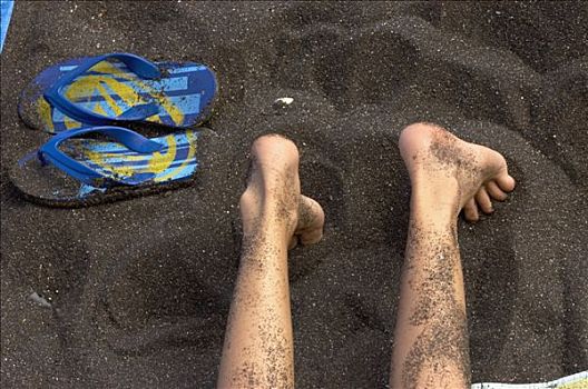 西班牙,加纳利群岛,人,躺着,海滩,暗色,沙子,特写,腿,人字拖鞋