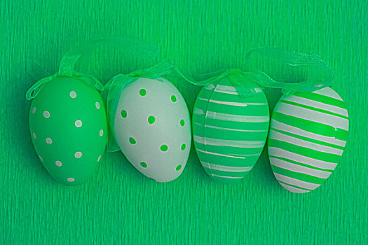四个,绿色,复活节彩蛋,排列