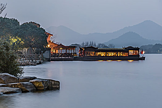杭州湘湖夜景
