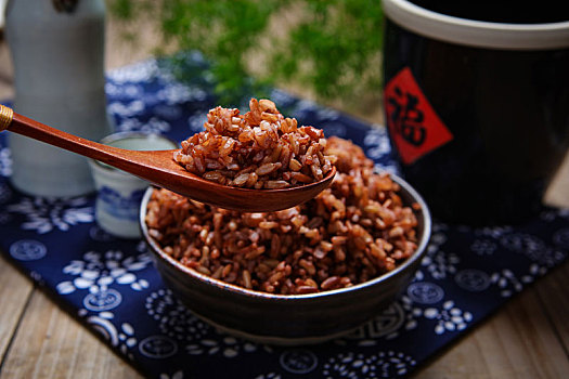 粗粮红米饭