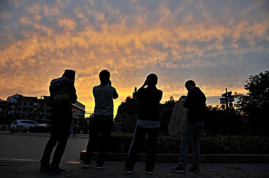 旅行夕阳人学生剪影天空