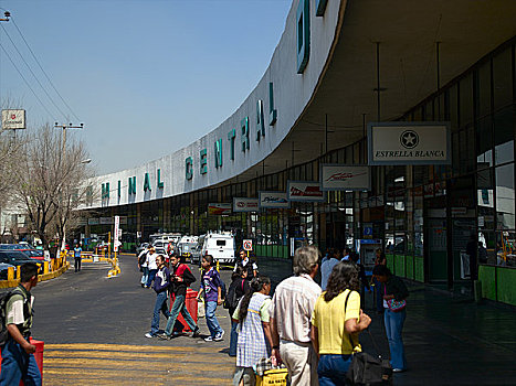 墨西哥城,车站
