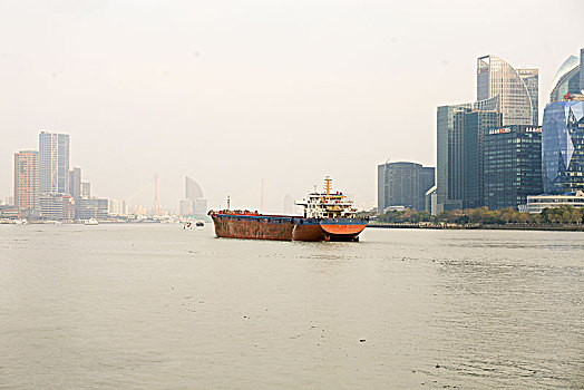 上海浦东外滩东方明珠全景