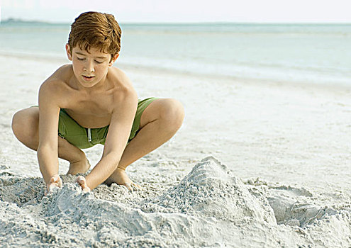 男孩,玩,沙子,海滩