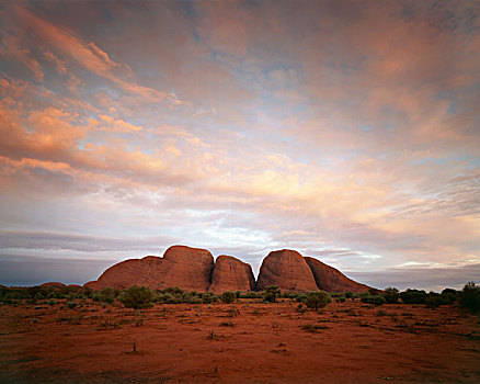 澳大利亚,北领地州,卡塔曲塔,乌卢鲁卡塔曲塔国家公园,奥加斯石群,大幅,尺寸