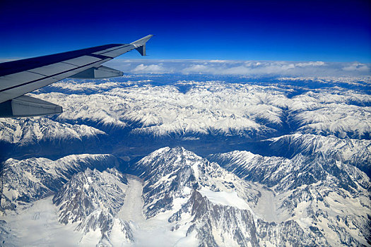 航拍西藏阿里地区雪山