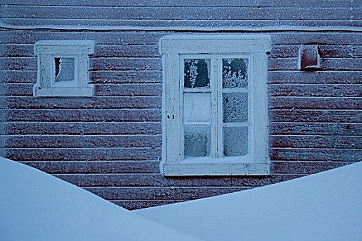 窗户,红房,积雪,冰