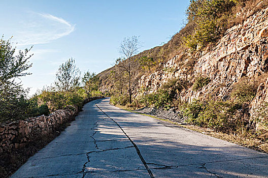 山中的道路