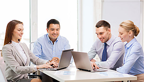 商务,办公室,概念,微笑,企业团队,工作,笔记本电脑