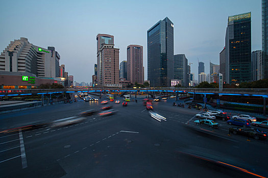 上海市恒丰路和天目西路路口街景