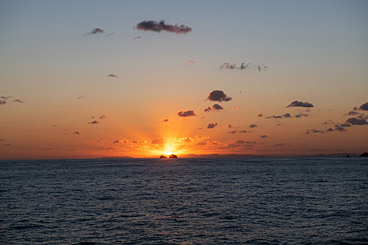 渤海湾海上日出