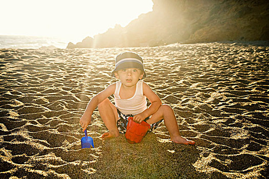 男孩,肖像,挖,沙子,海滩