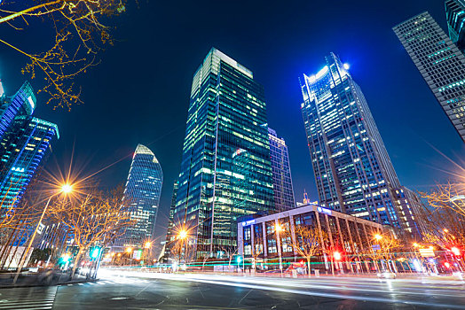 城市建筑夜景和街道