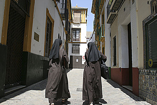 西班牙,安达卢西亚,小路,修女,背面视角,排,房子,街道,人,女人,移动,象征,信念,宗教,基督教,姐妹