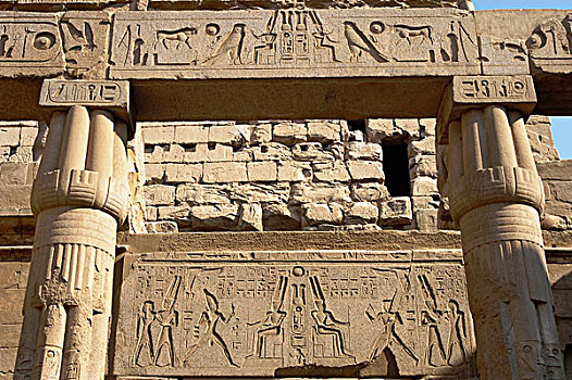 神,阿蒙神,头盔,遮盖,两个,大,羽毛,胡须,坐,第一,拉美西斯二世,新,卢克索神庙,埃及