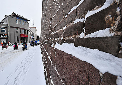 古城落雪