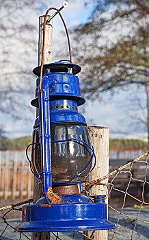 蓝色,旧式,煤油灯,老,户外,栅栏