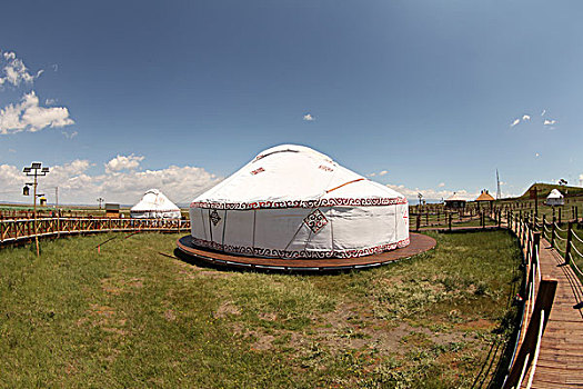 巴里坤哈萨克族民族风情园