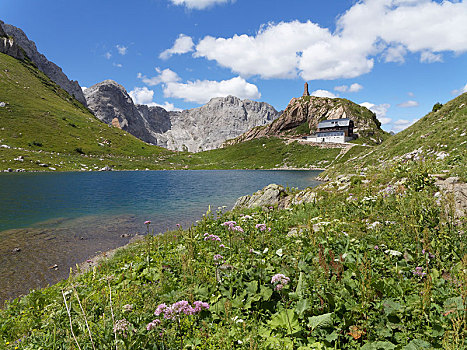 湖,小屋,战争纪念碑,阿尔卑斯山,意大利,欧洲