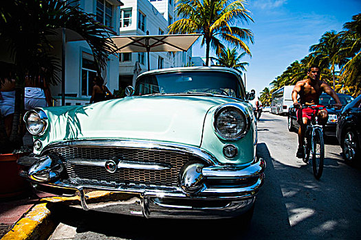 美国,佛罗里达,迈阿密,海滨大道,南海滩,停放,骑车,20世纪50年代,经典,别克,汽车