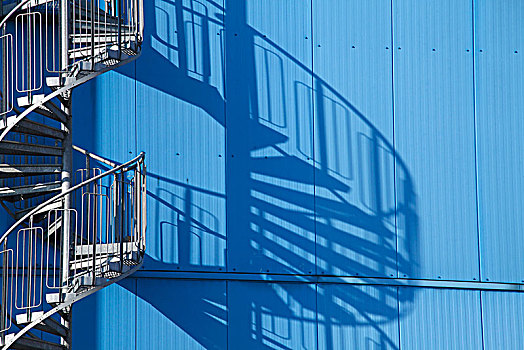螺旋楼梯,影子,蓝色背景,工厂,建筑,不莱梅,德国,欧洲