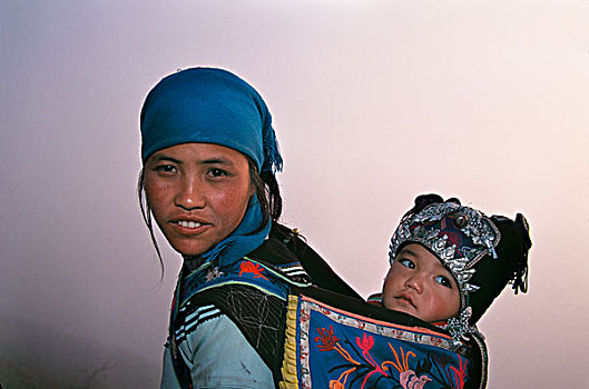哈尼族,女人,婴儿,背影,云南,中国
