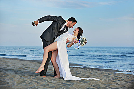 高兴,结婚,年轻,情侣,庆贺,开心,美女,海滩,日落