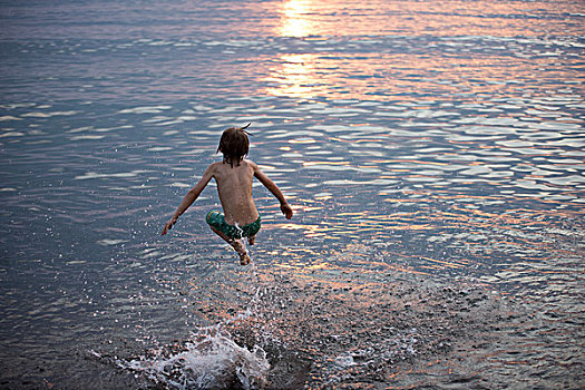 孩子,跳跃,海洋
