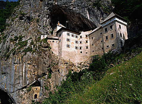 斯洛文尼亚,中世纪,城堡