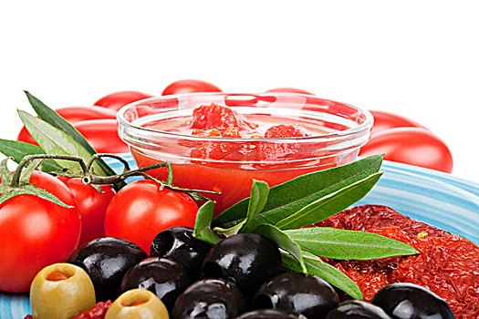 番茄汤,西红柿茎,番茄干,橄榄