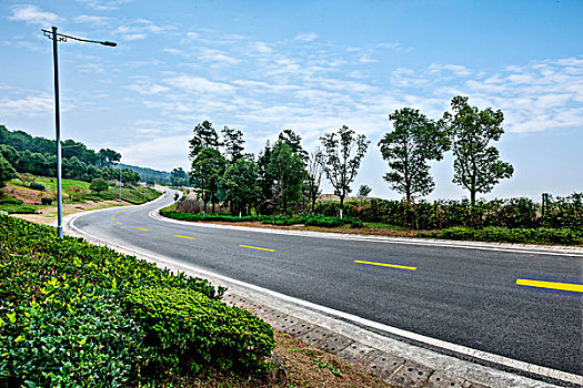 重庆市著名旅游风景区铁山坪公路