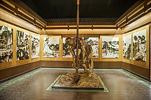 四川自贡市盐业历史博物馆盐业科技史馆大型雕塑,盐井凿井工人